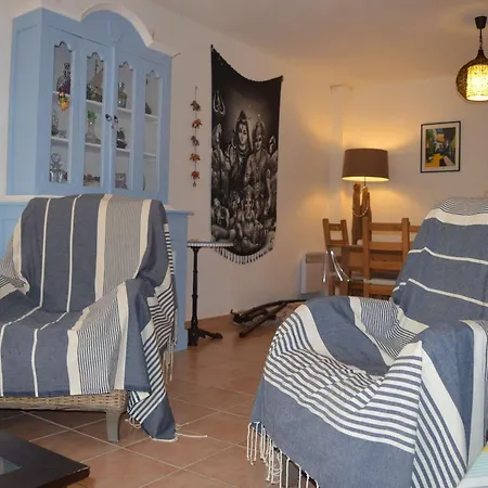 Holiday home Maison 3 Pieces Avec Jardin, Bbq, Animaux Admis A - Fr-1-225c-74